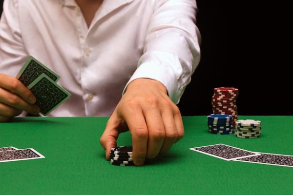 Wie erstelle ich einen Pokerraum?